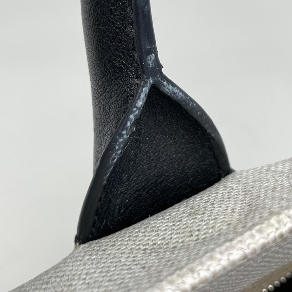 Yves Saint Laurent Tote