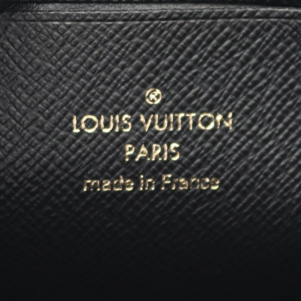Louis Vuitton Clutch