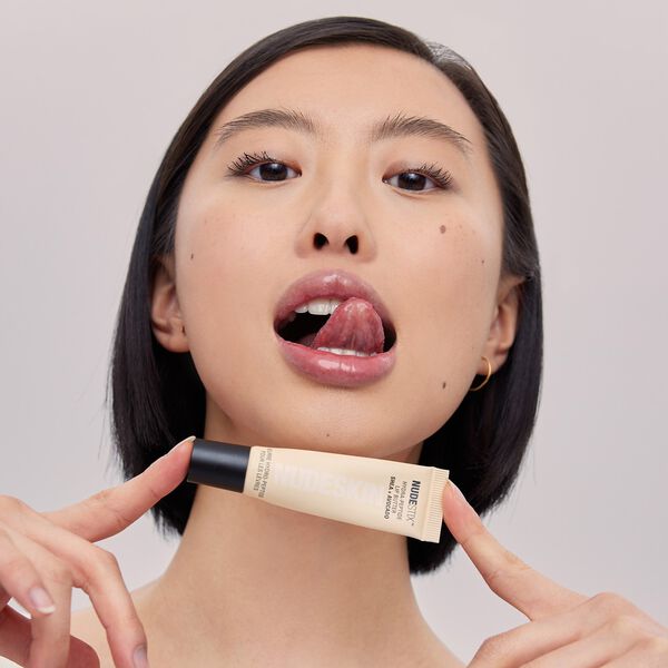 NUDESKIN HYDRATING PEPTIDE LIP BUTT