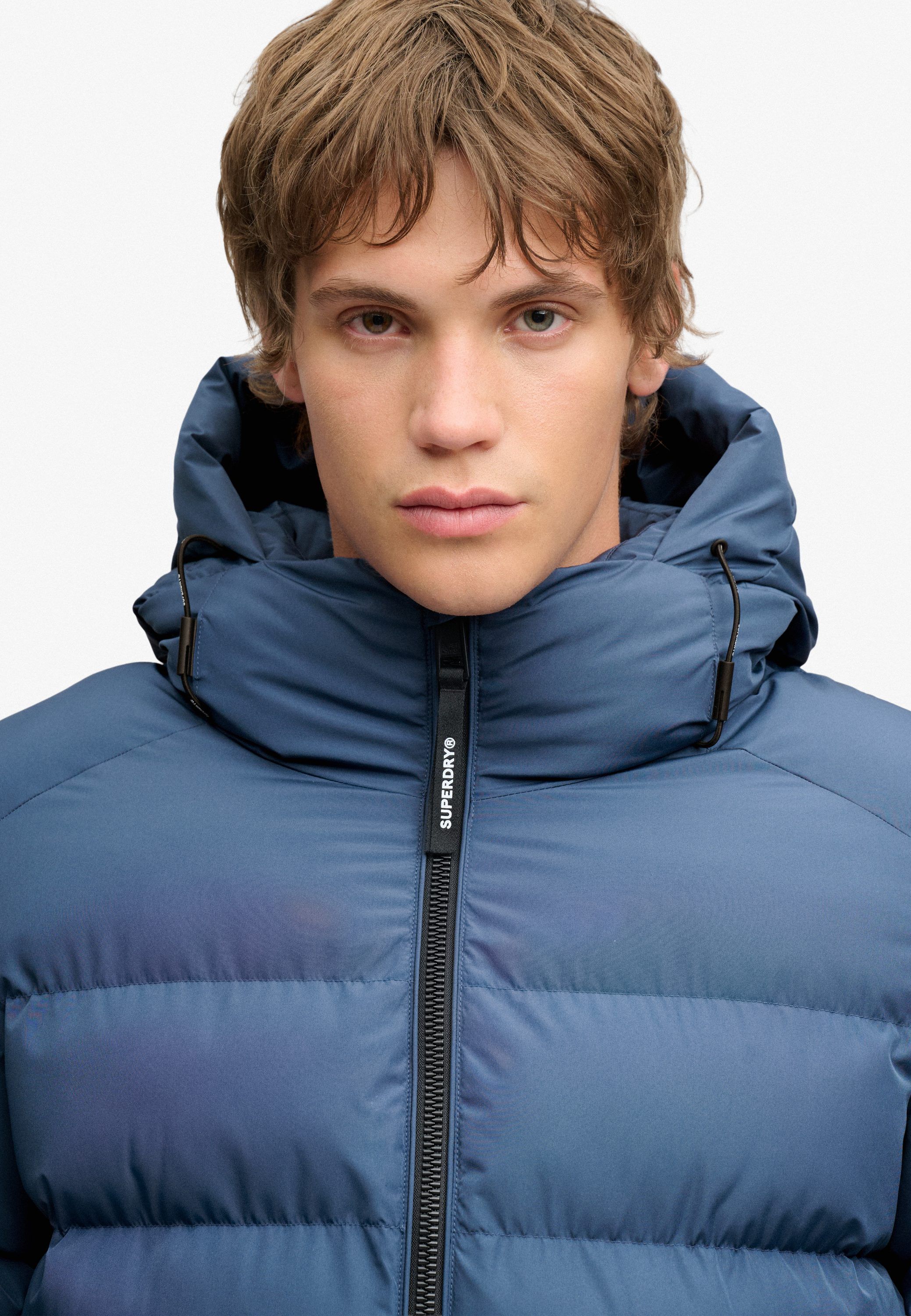 HOODED SPORTS PUFFER JACKET