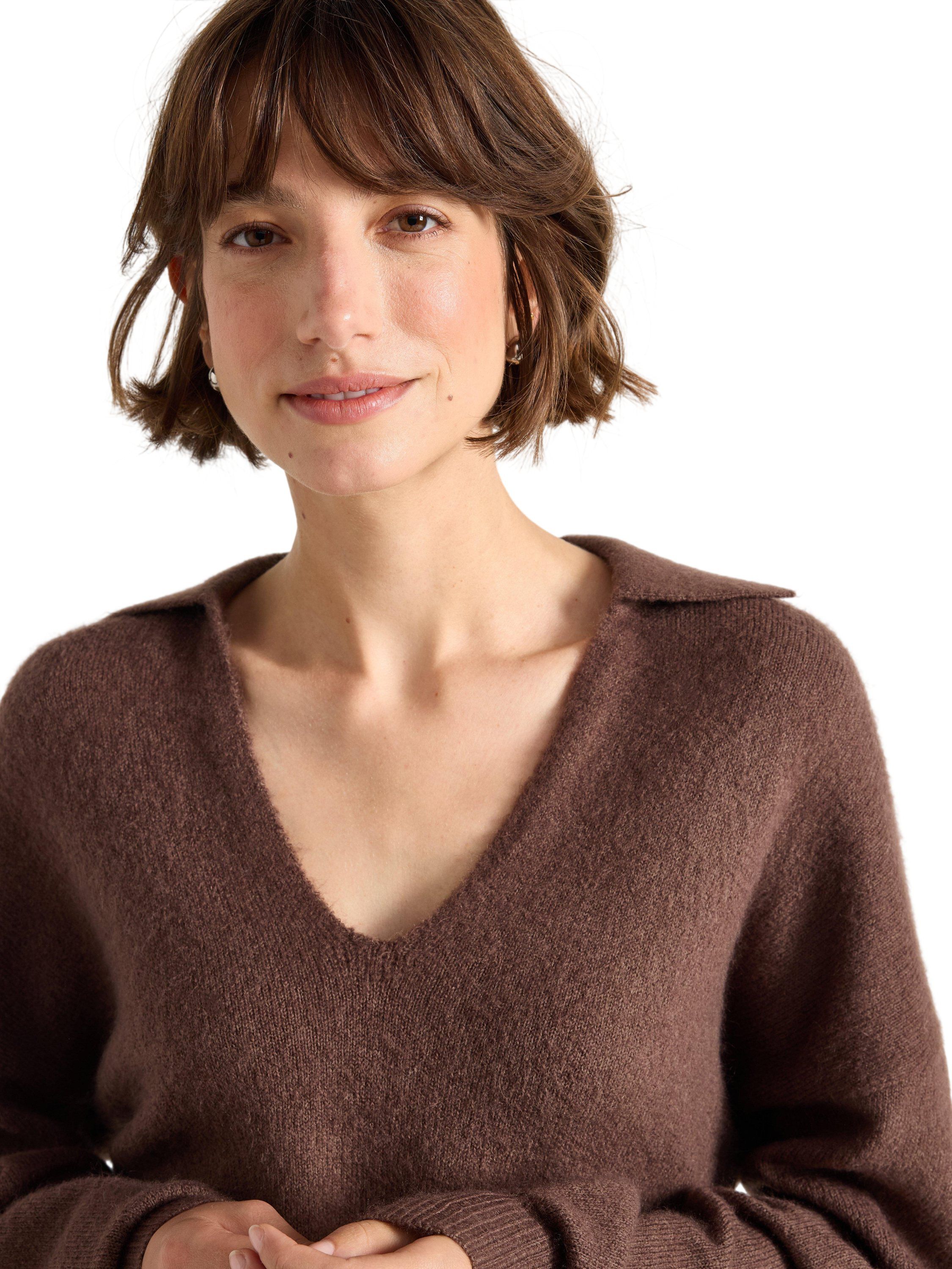 Stickad tr&ouml;ja i mjukt material med