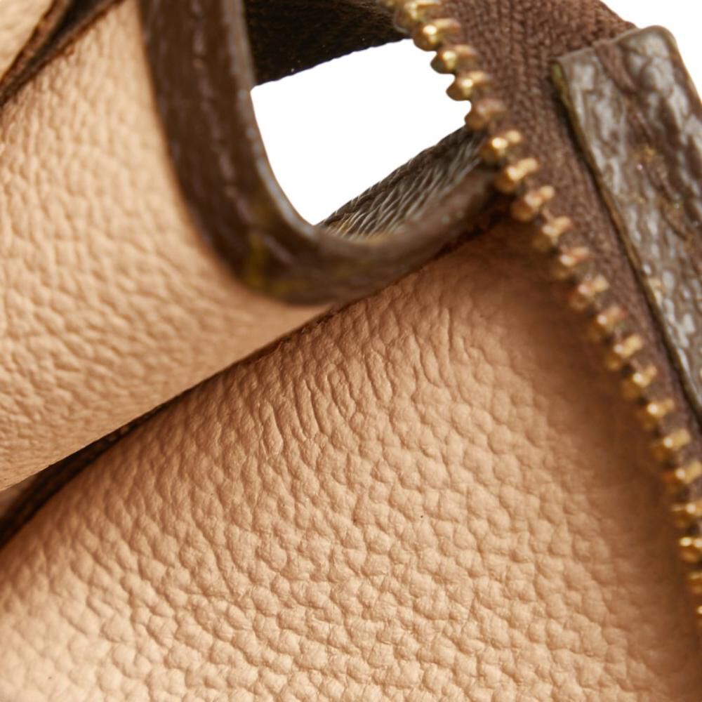 Louis Vuitton Clutch