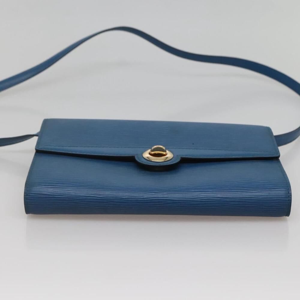 Louis Vuitton Shoulder Bags