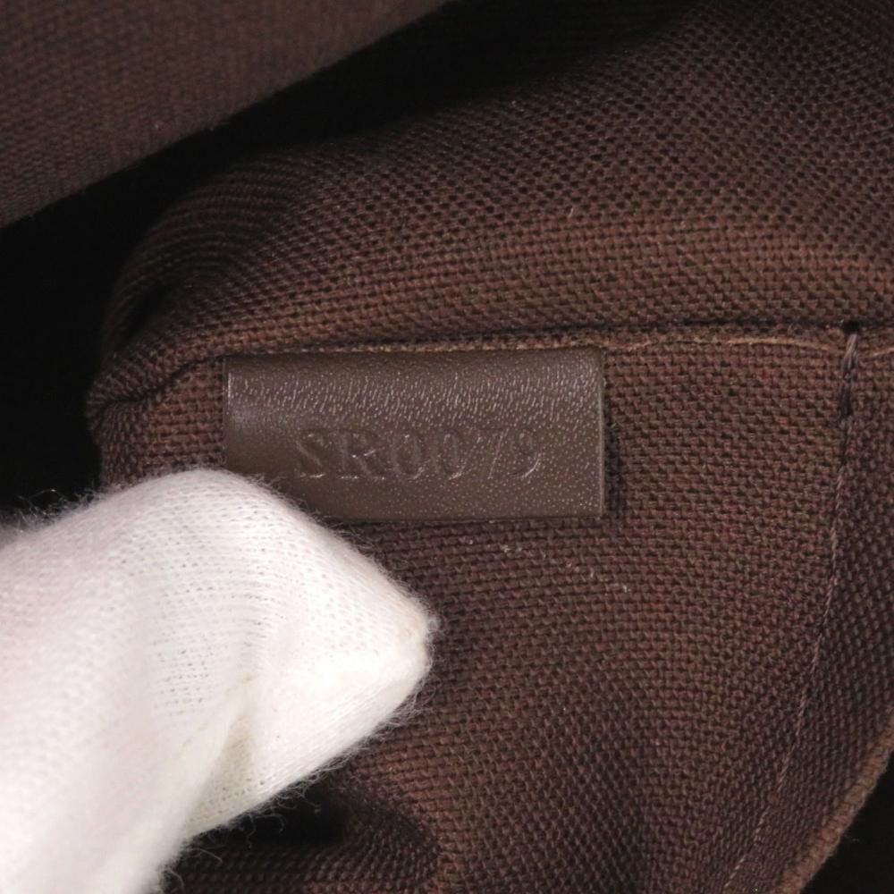 Louis Vuitton Messenger