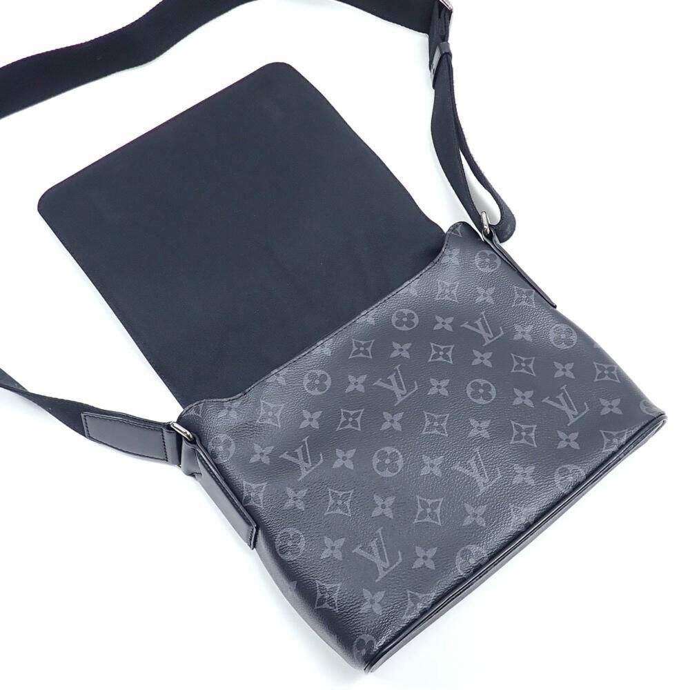 Louis Vuitton District