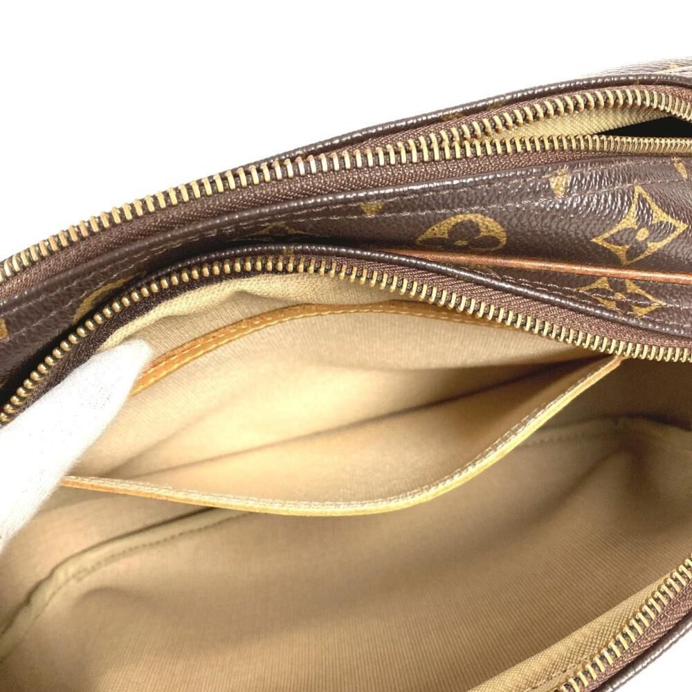 Louis Vuitton Reporter