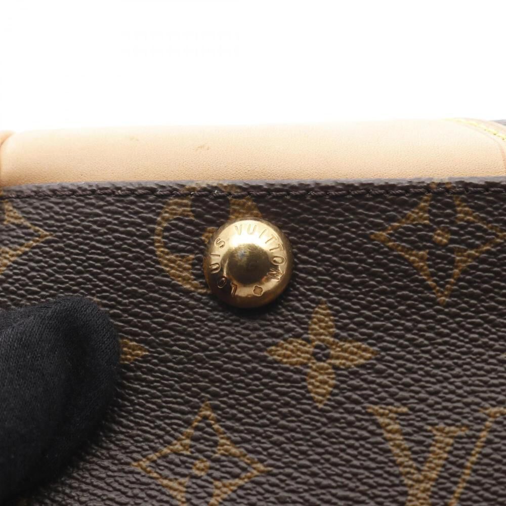 Louis Vuitton Shoulder Bags