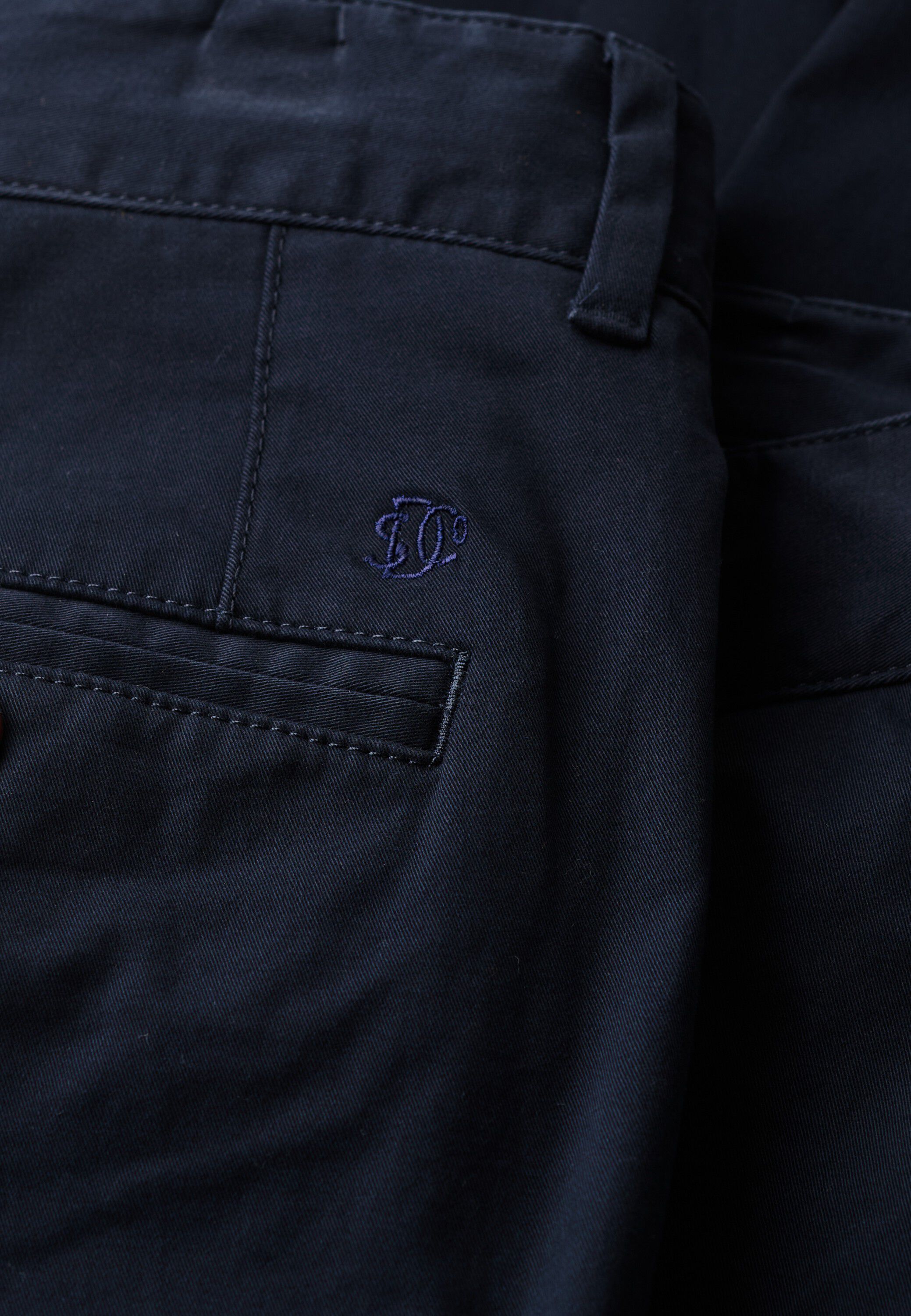 PREMIUM REGULAR CHINO