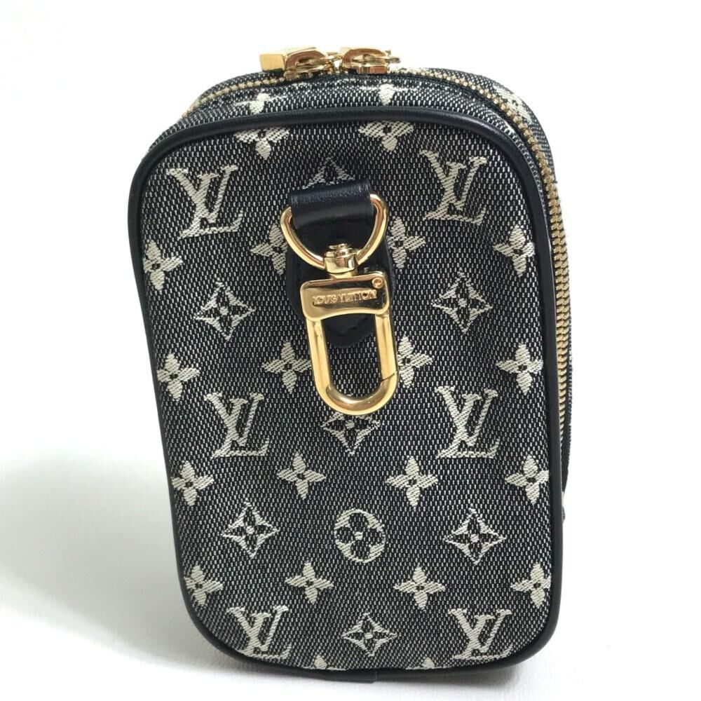 Louis Vuitton Pouch