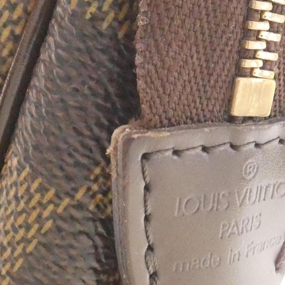 Louis Vuitton Shoulder Bags