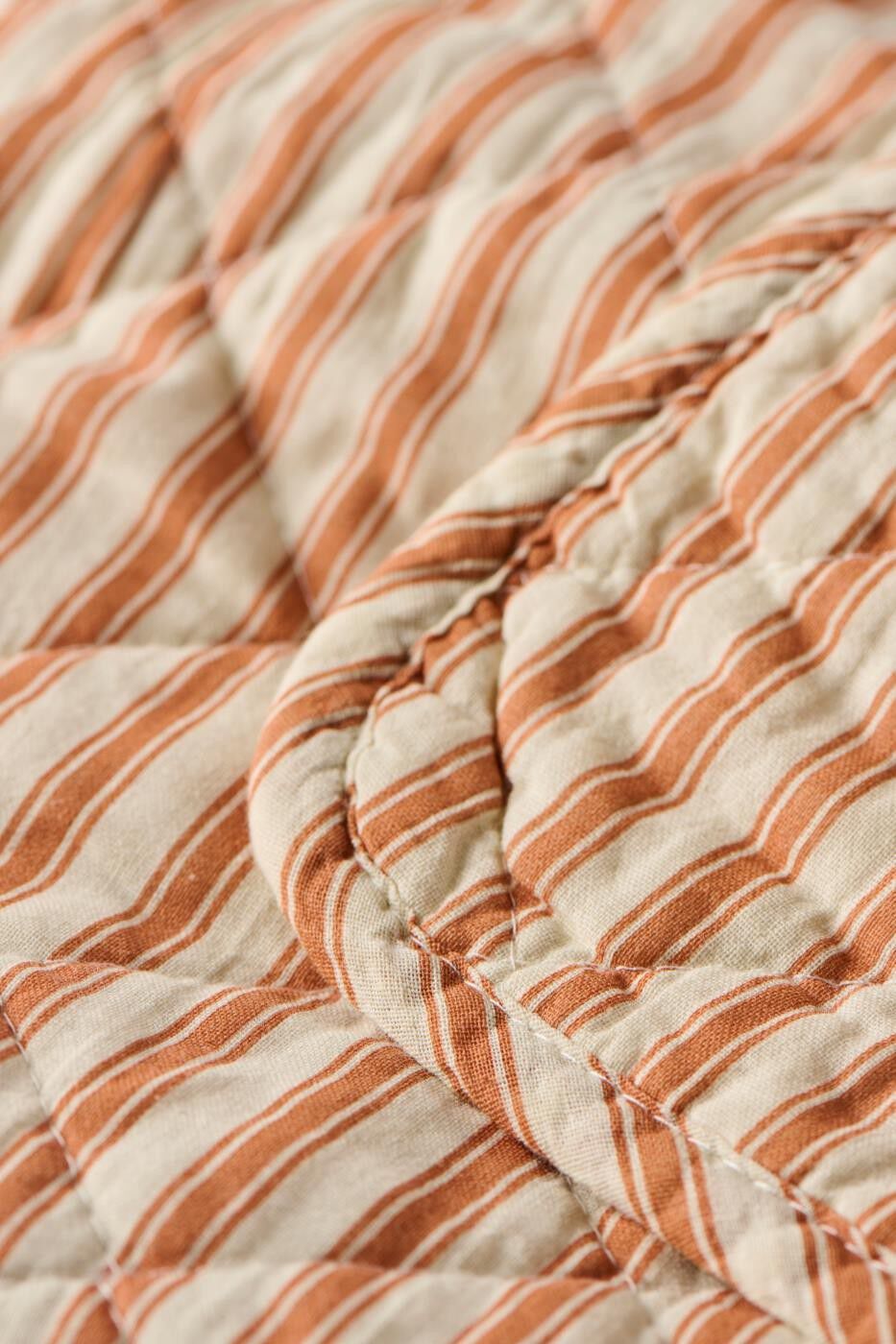 Quilt sand m/sienna striber