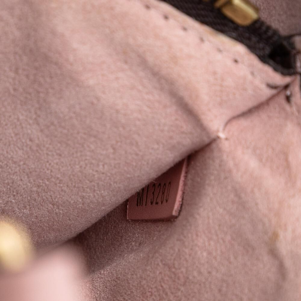 Louis Vuitton Shoulder Bags