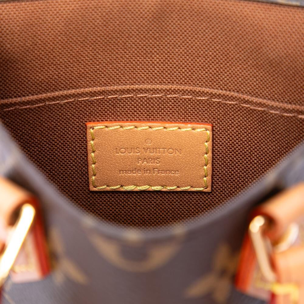 Louis Vuitton Sac Plat