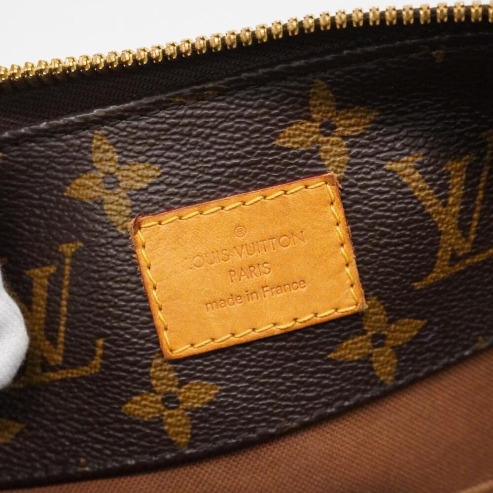 Louis Vuitton Shoulder Bags