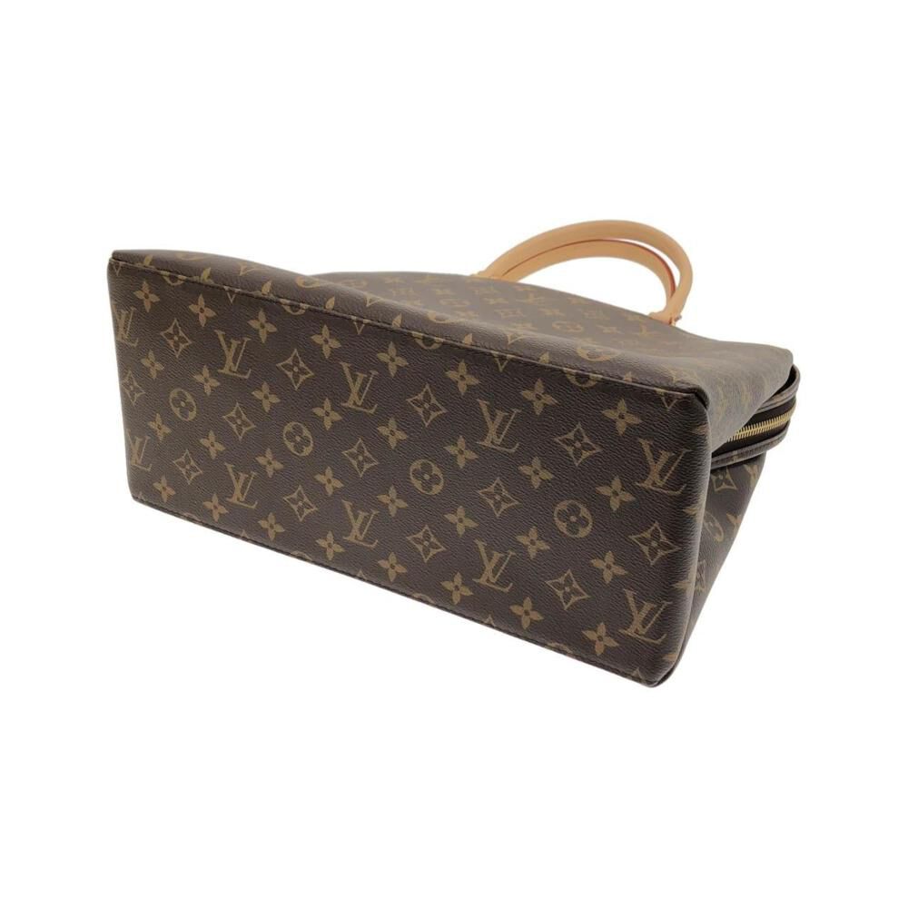 Louis Vuitton Grand Palais