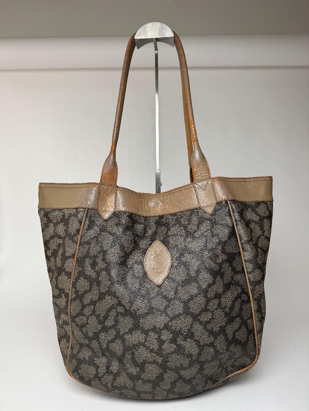 Yves Saint Laurent Shopper