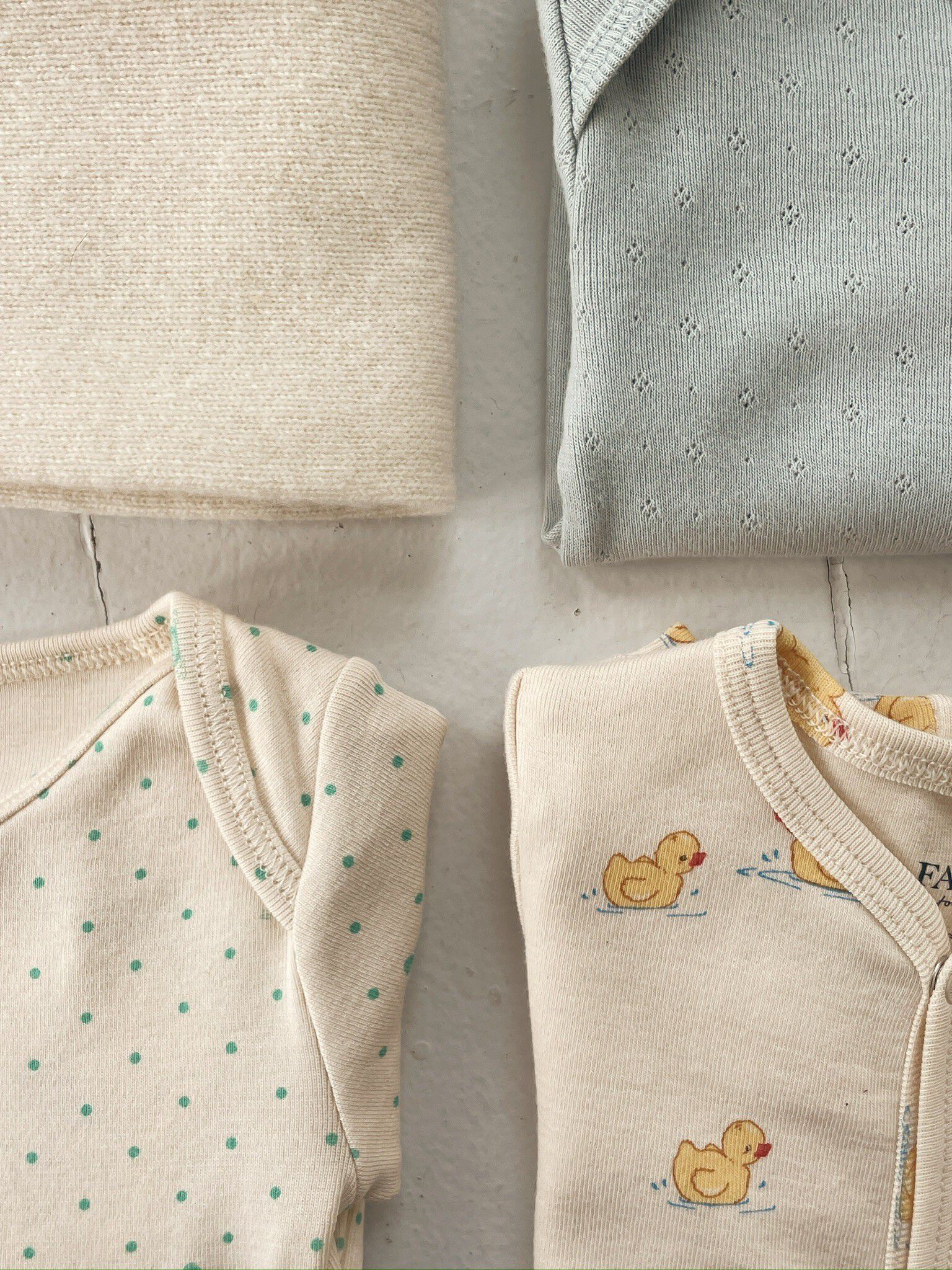 BELLO DUE ONESIE OCS