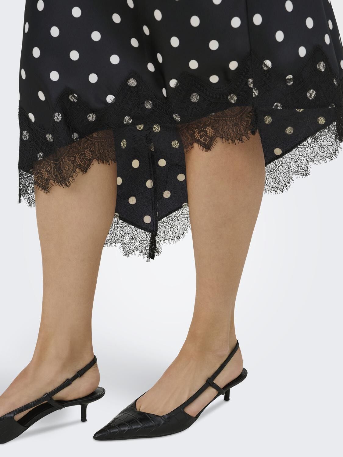 Onlbella Slanted Satin Lace Skirt Wvn