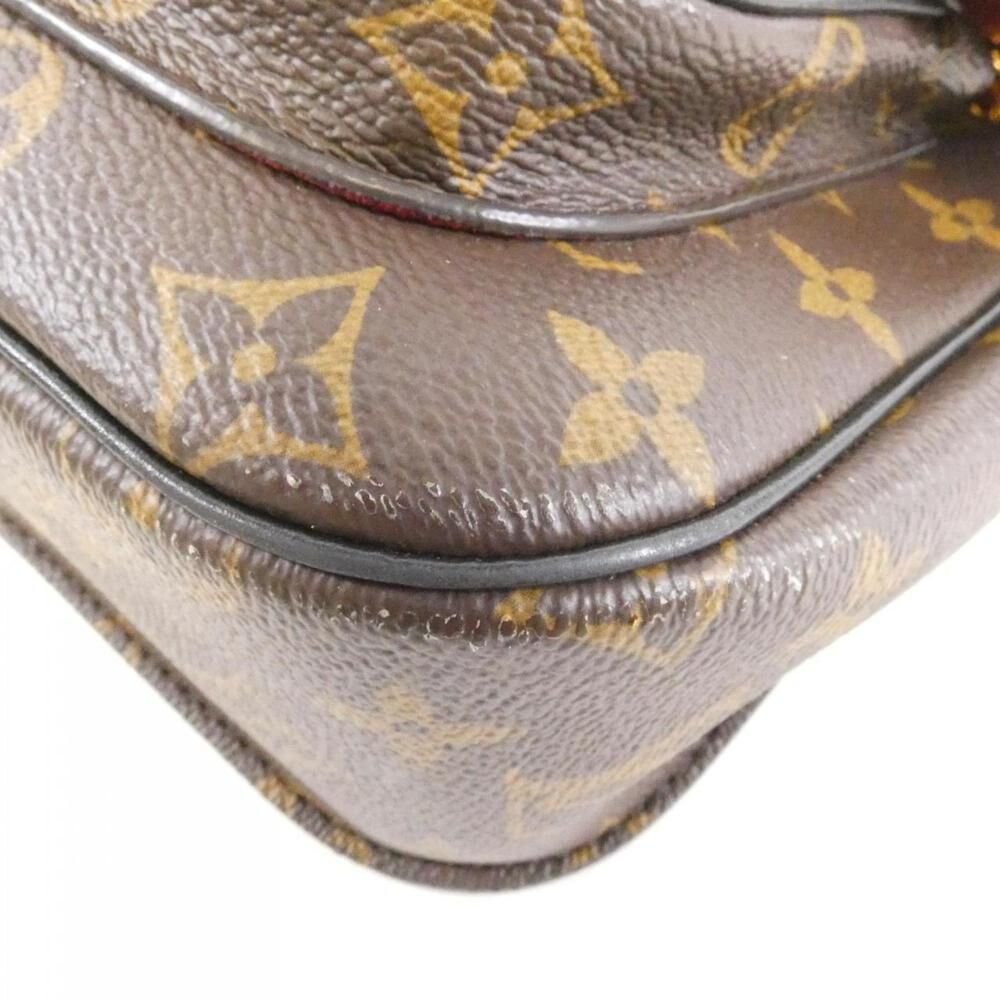 Louis Vuitton Shoulder Bags