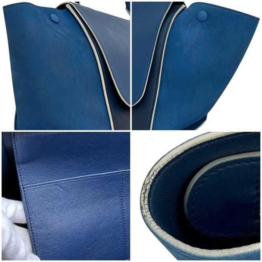 C&eacute;line Trapeze