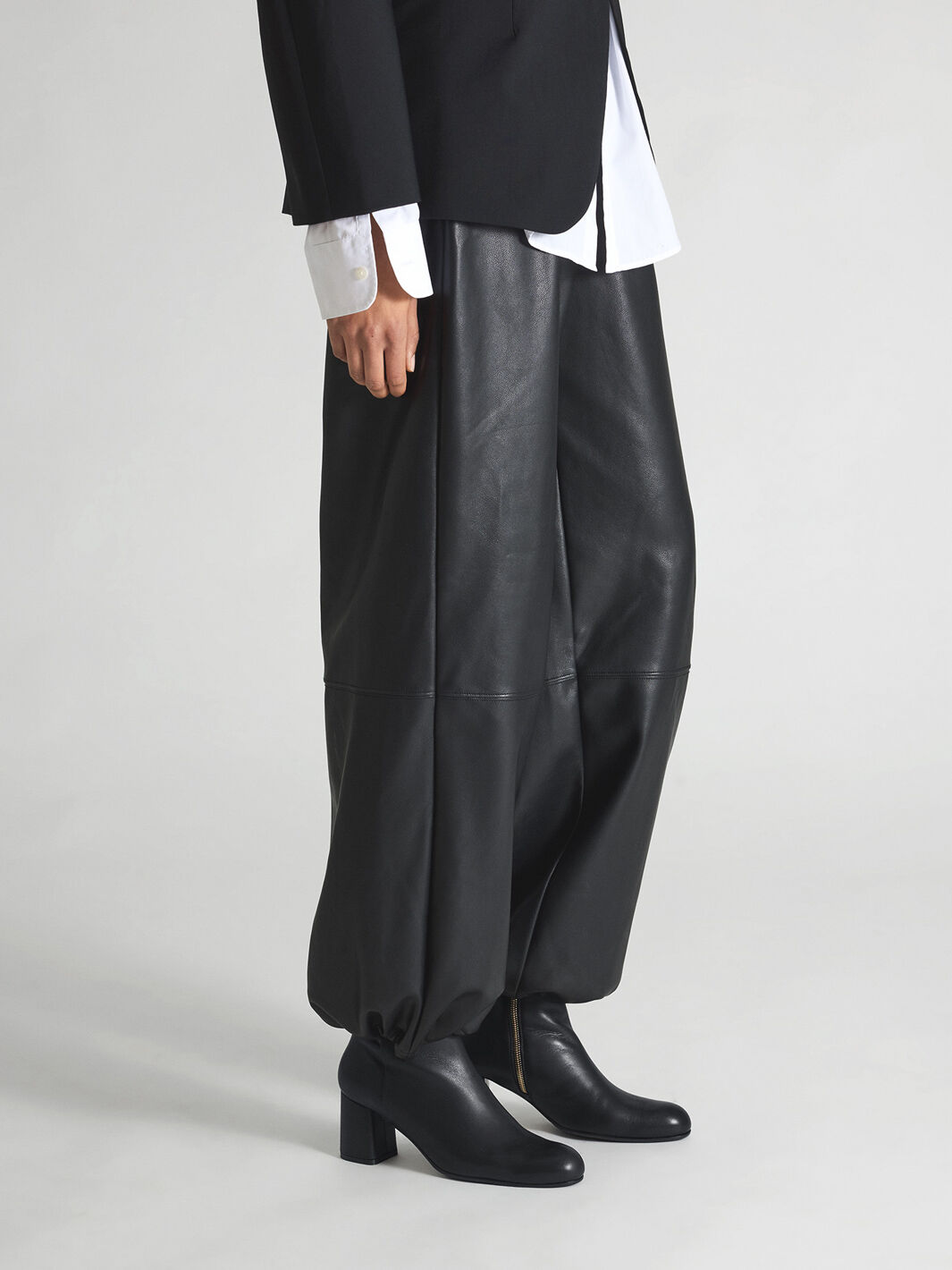 Miola Black Calf