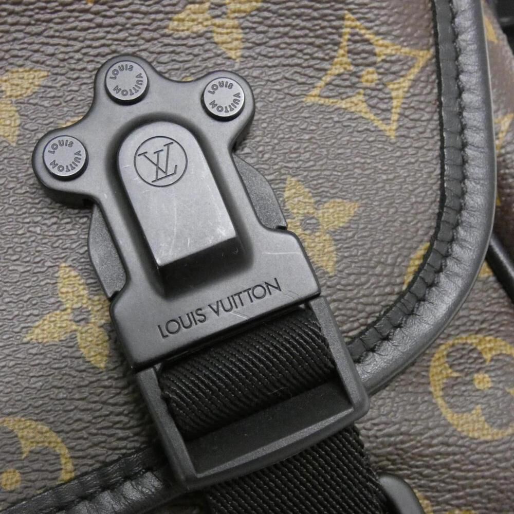 Louis Vuitton Messenger