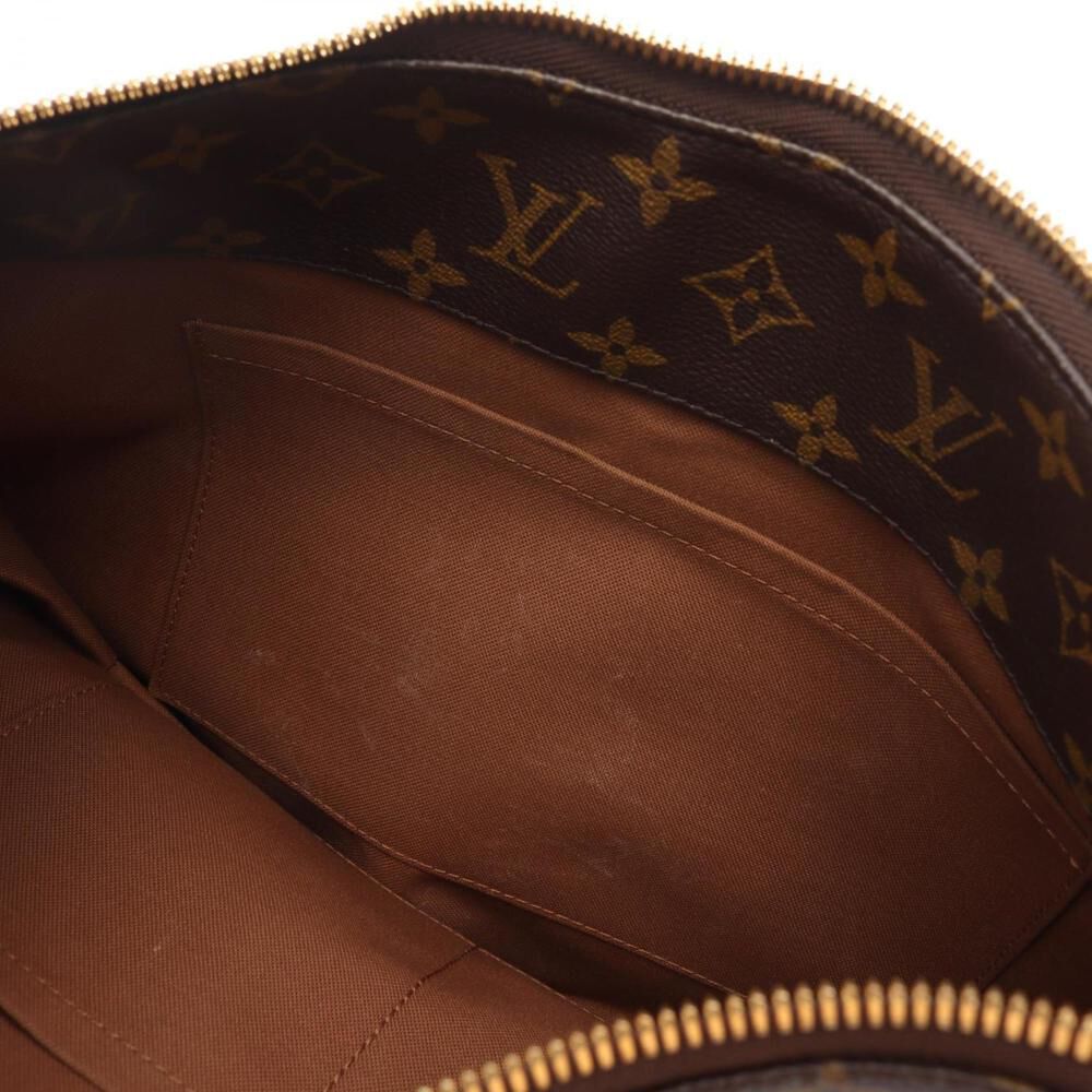 Louis Vuitton Shoulder Bags