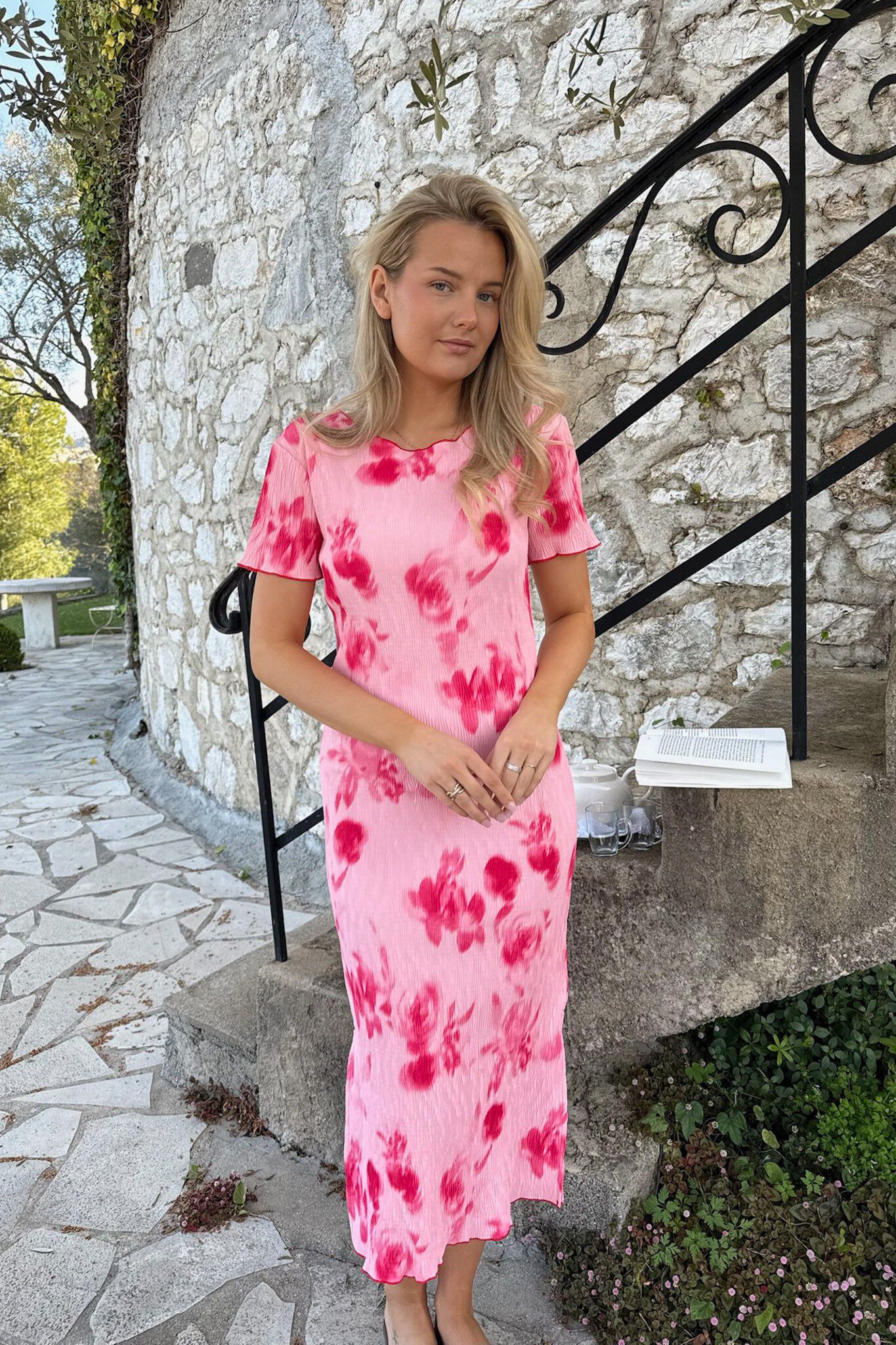 OdaIC SS Dress - Abstract Pink Flow