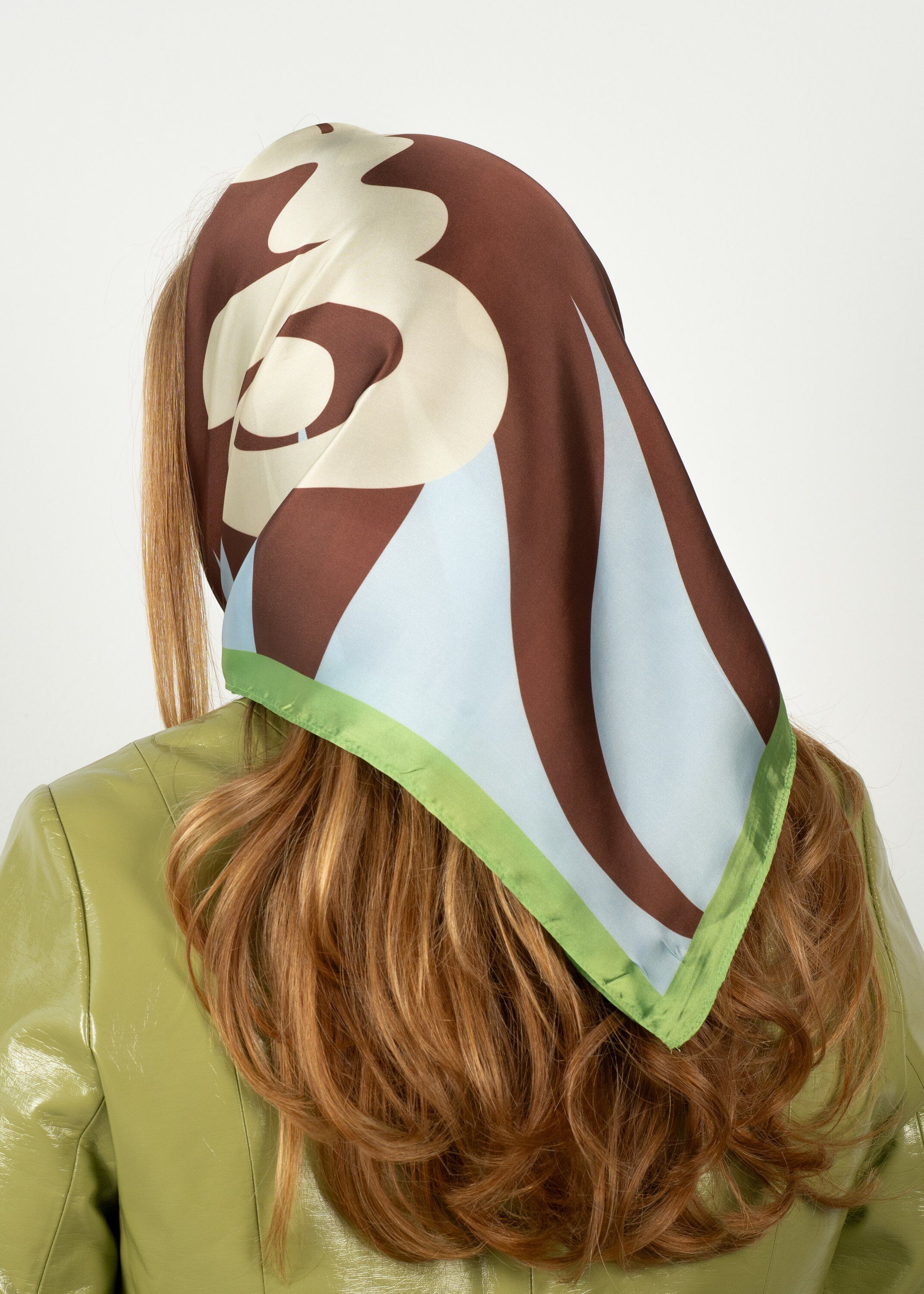 Ch&eacute;rie Scarf