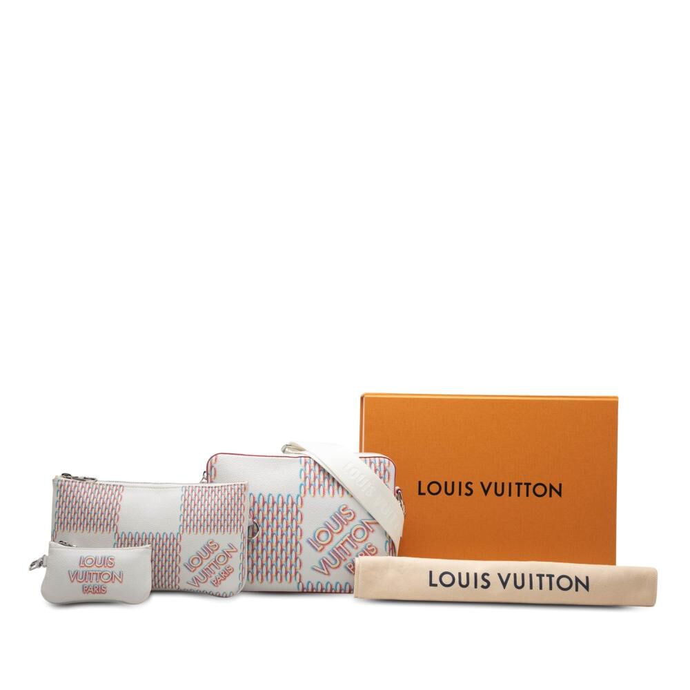 Louis Vuitton Messenger