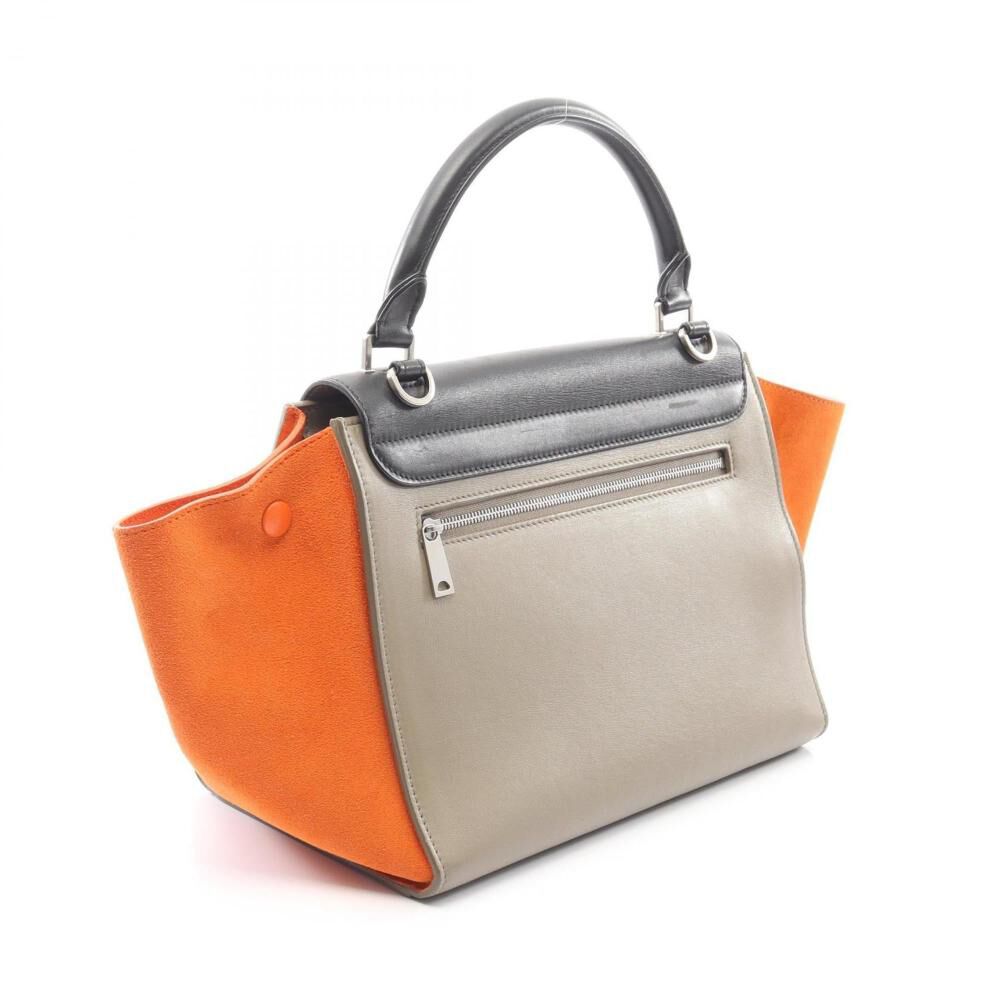 C&eacute;line Trapeze