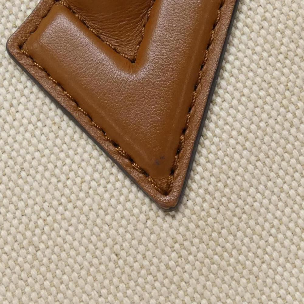 Louis Vuitton On My Side