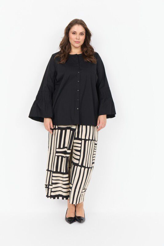 Curvy WA-SAGA 26 Skjorte Sort