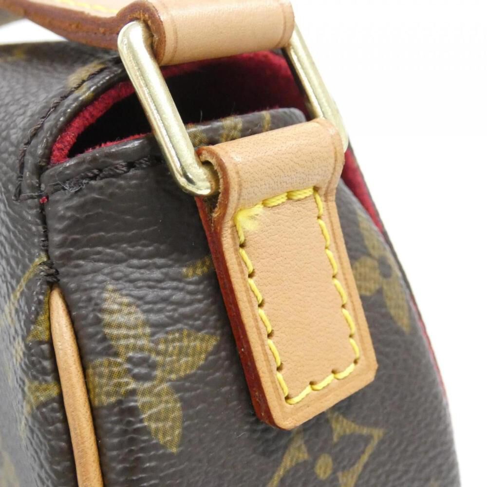 Louis Vuitton Shoulder Bags