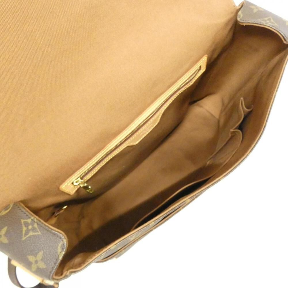 Louis Vuitton District