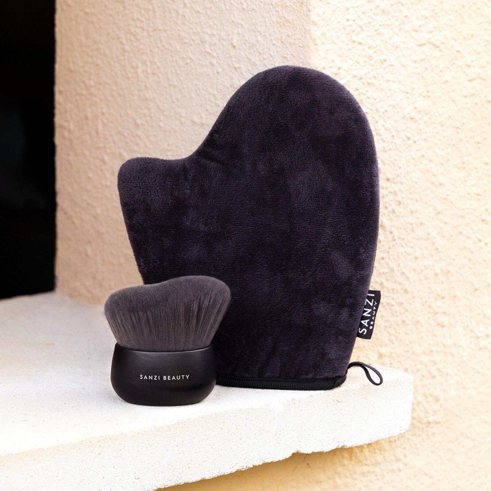 Self-Tanning Glove