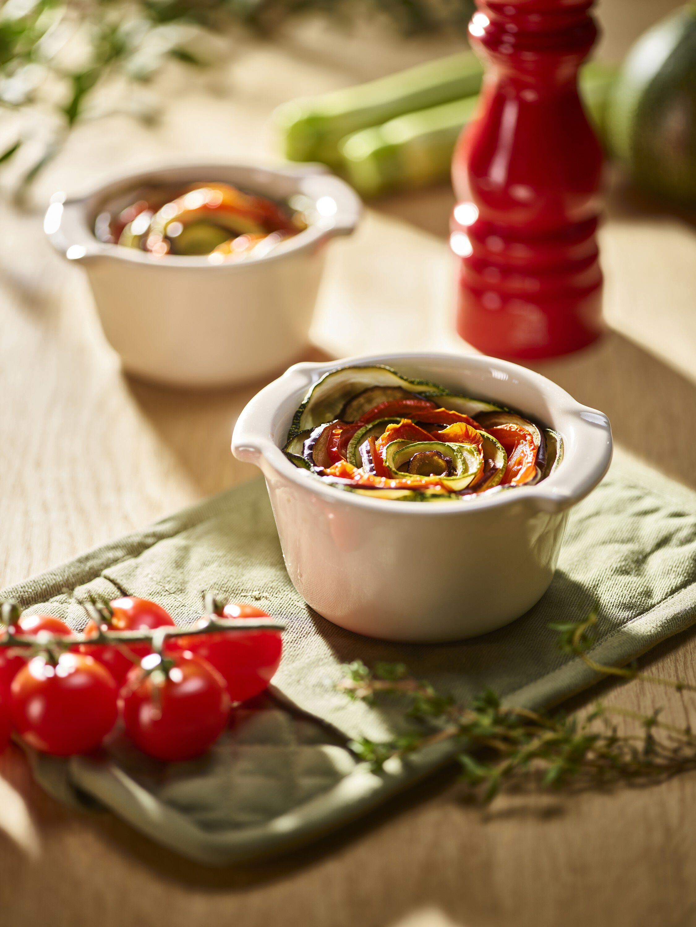 Pepparkvarn Parisrama 18 cm Passion red Bok