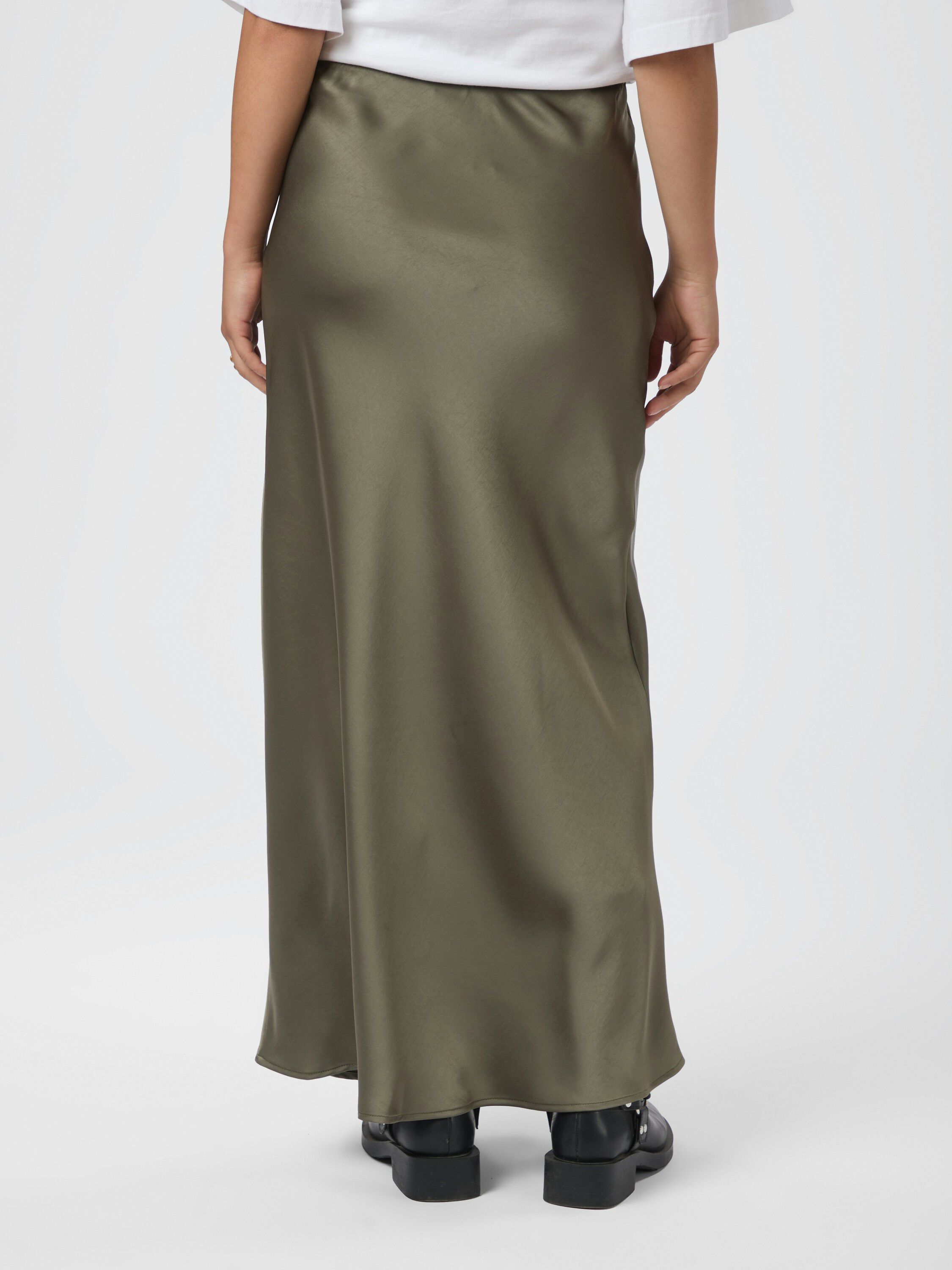 Vicky Heavy Sateen Skirt