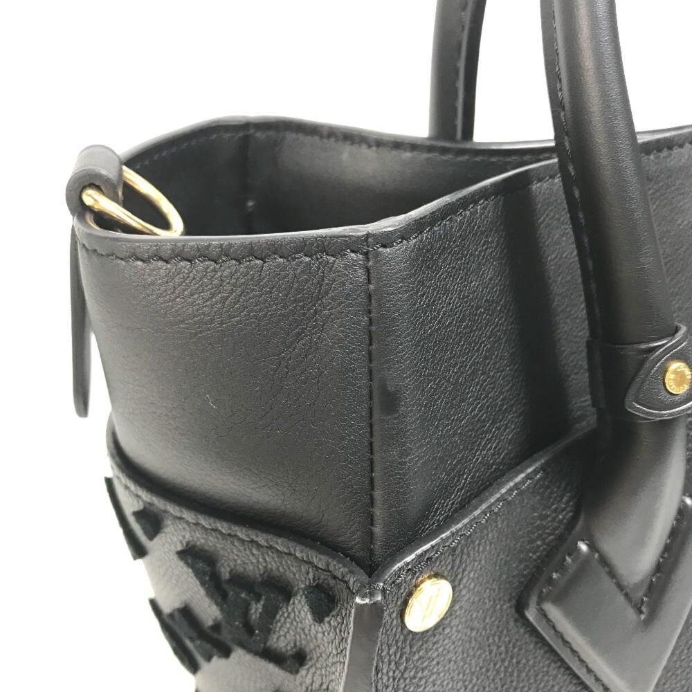 Louis Vuitton On My Side
