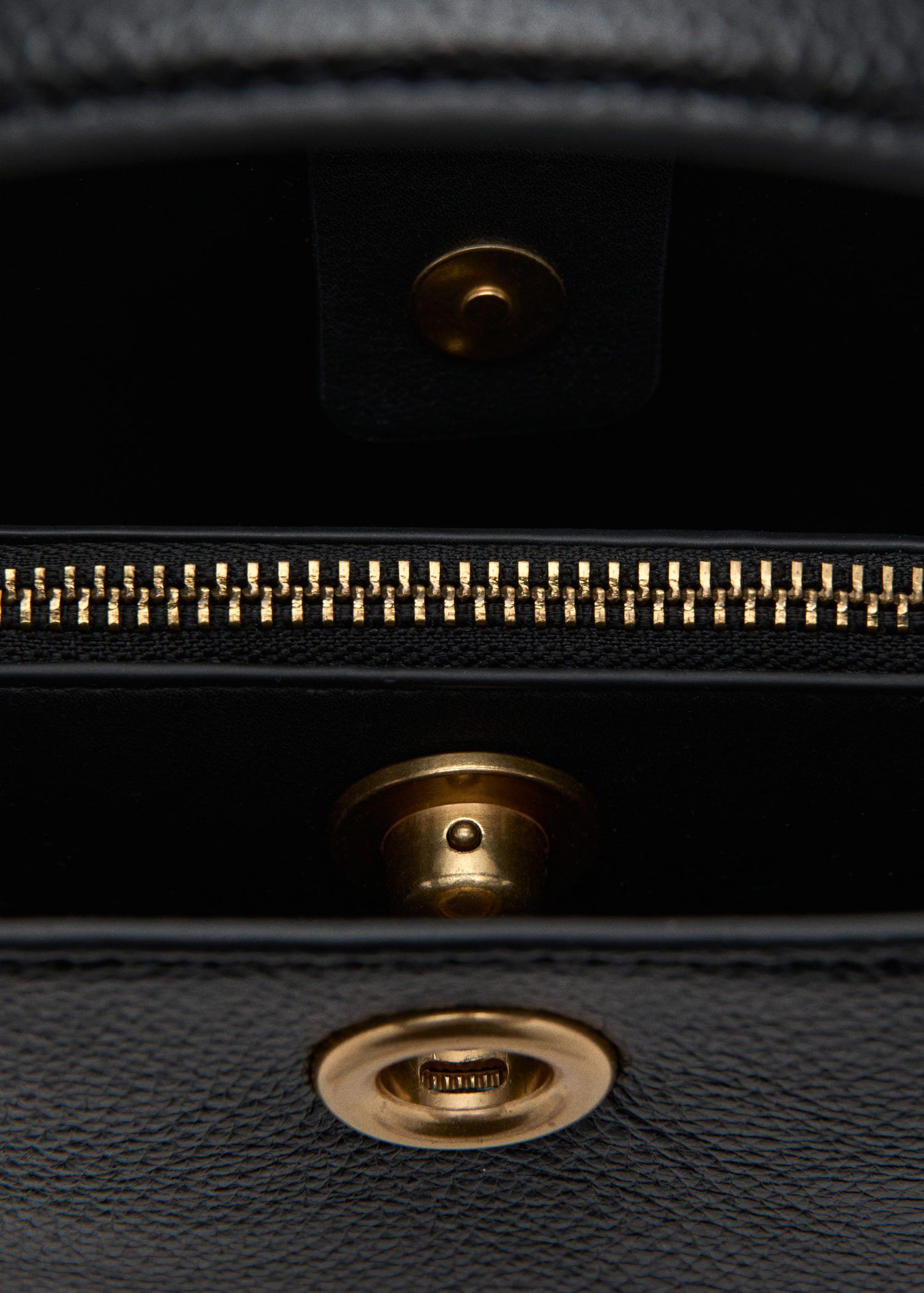 Small bucket bag with metal detail