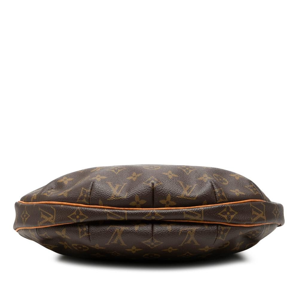 Louis Vuitton Croissant