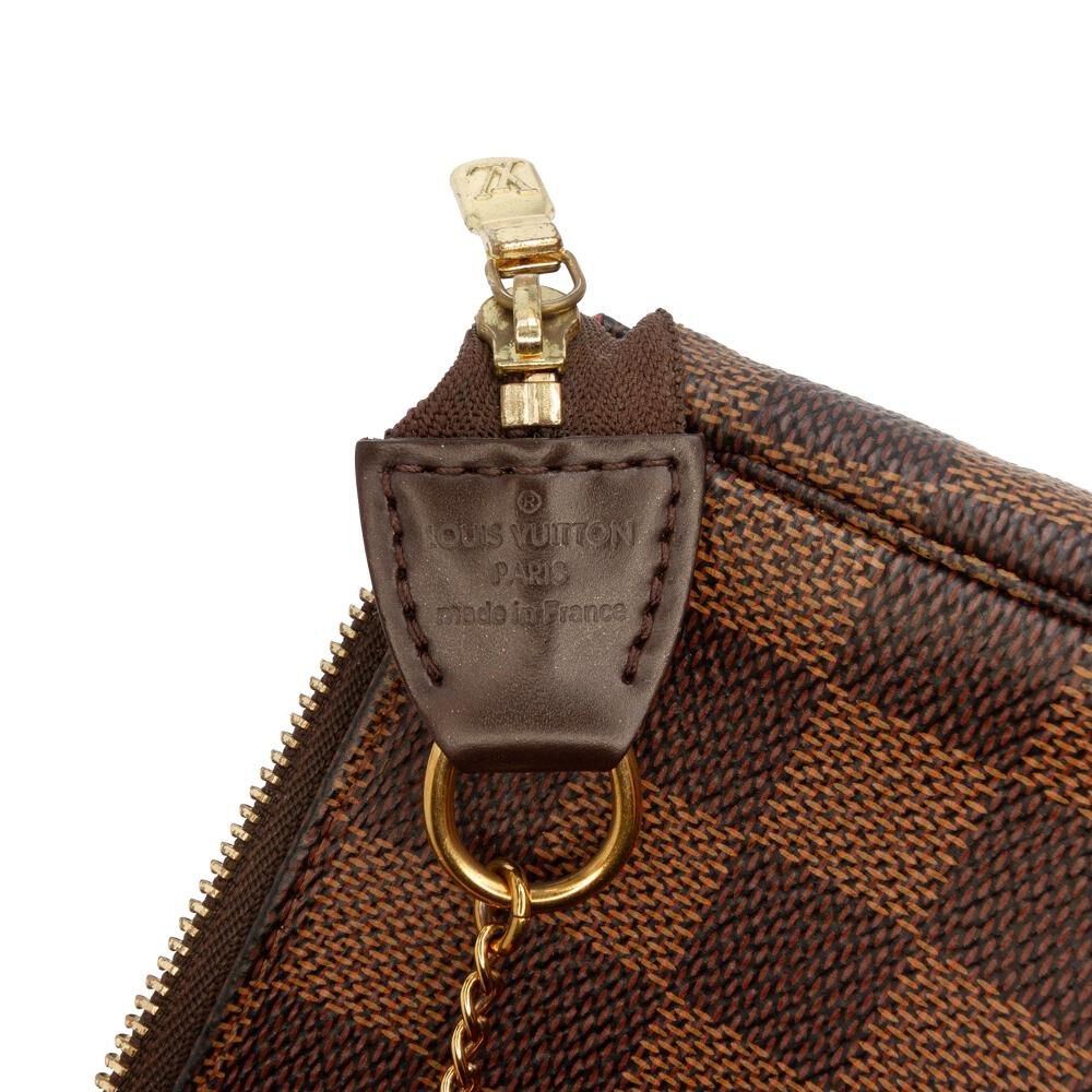Louis Vuitton Pochette Accessoires