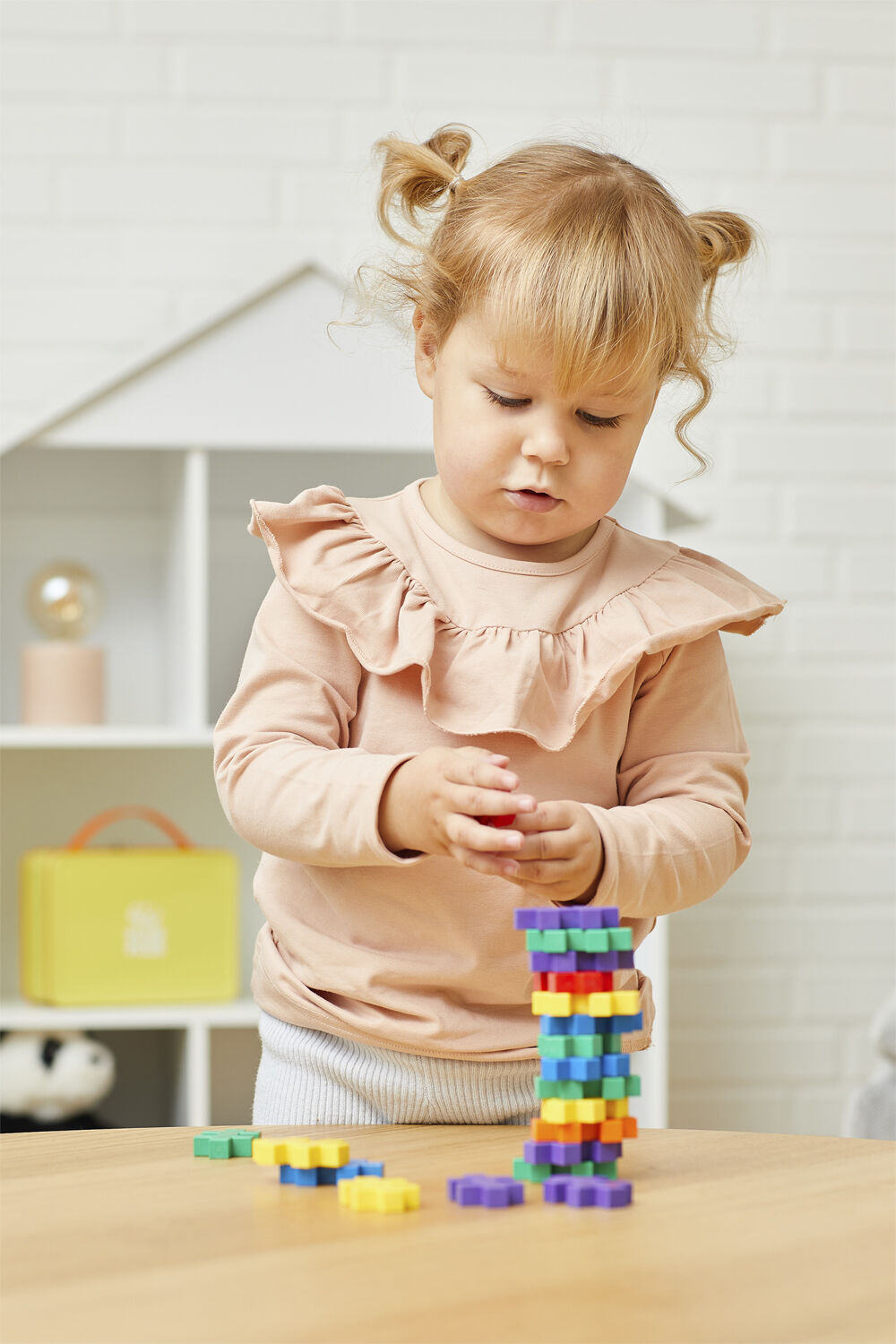 Plus plus Learn to Build Big activity