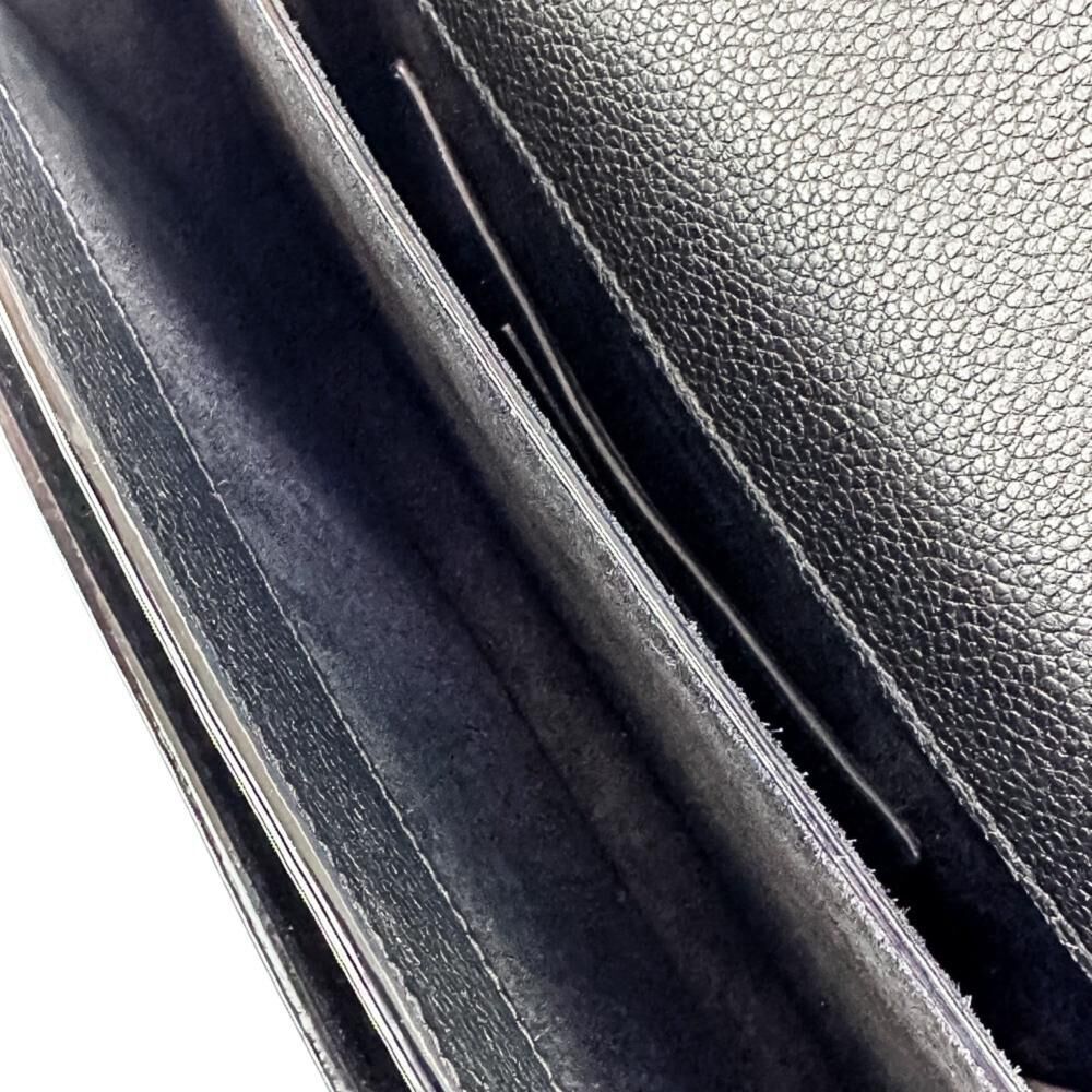 Yves Saint Laurent Shoulder Bag