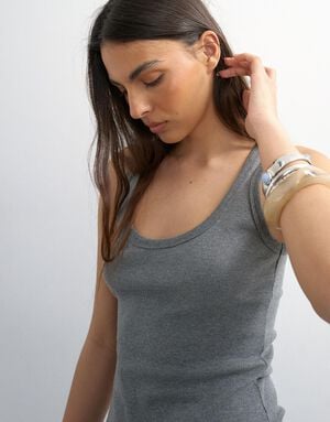 TSBRITT SL RIB SCOOP CURVE HEM VEST