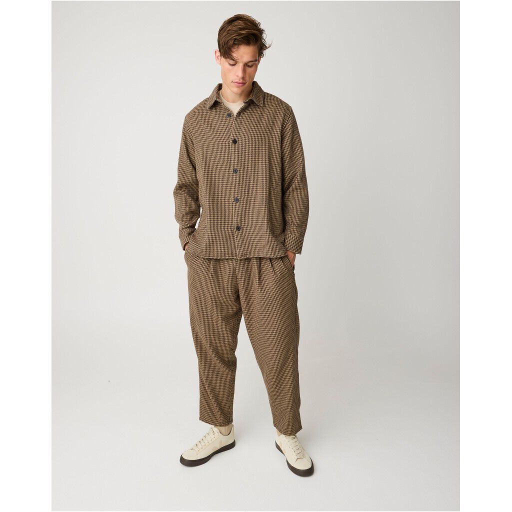 Loose houndtooth overshirt