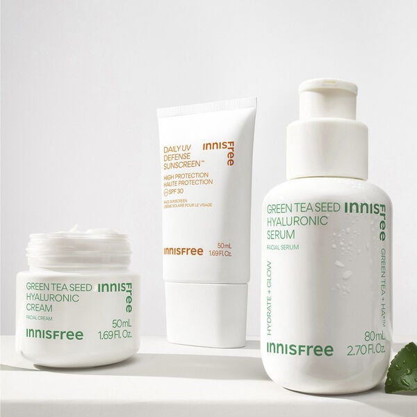 Daily UV Defense Sunscreen SPF 30 - UVA and UVB Protection