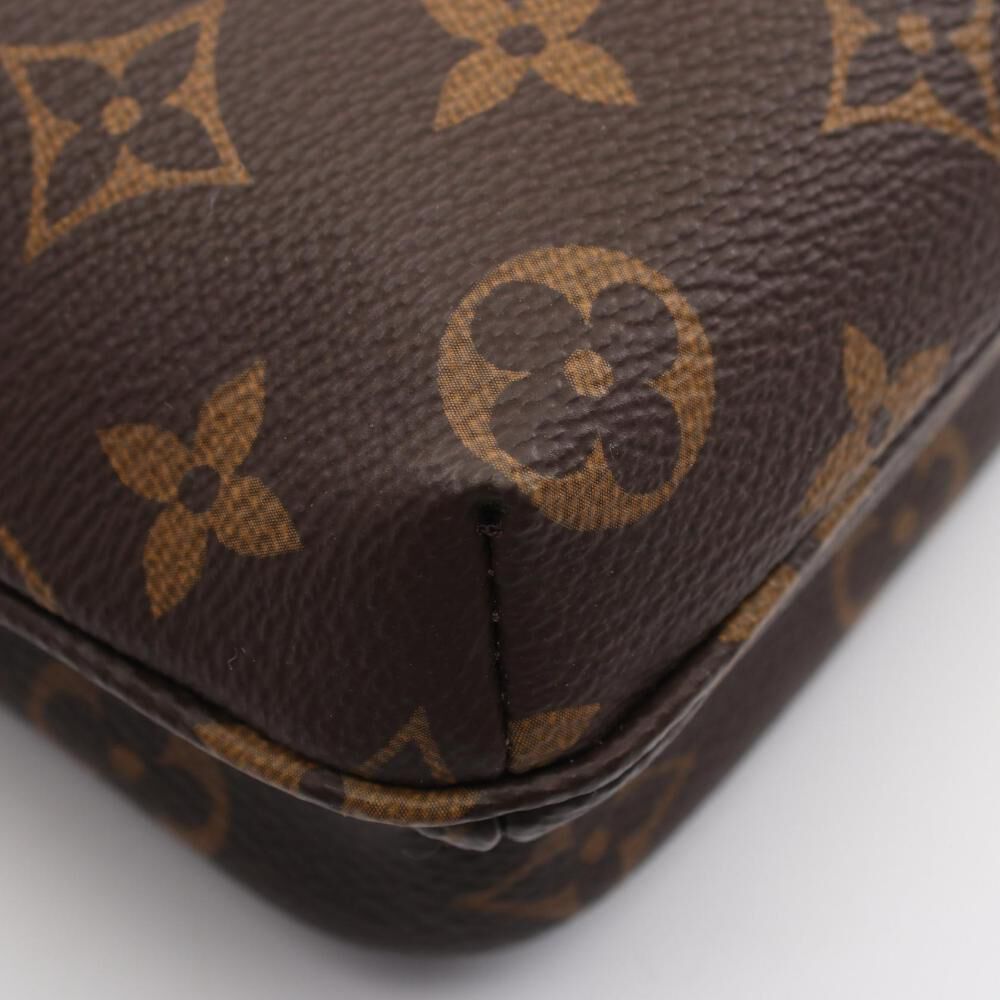 Louis Vuitton Shoulder Bags