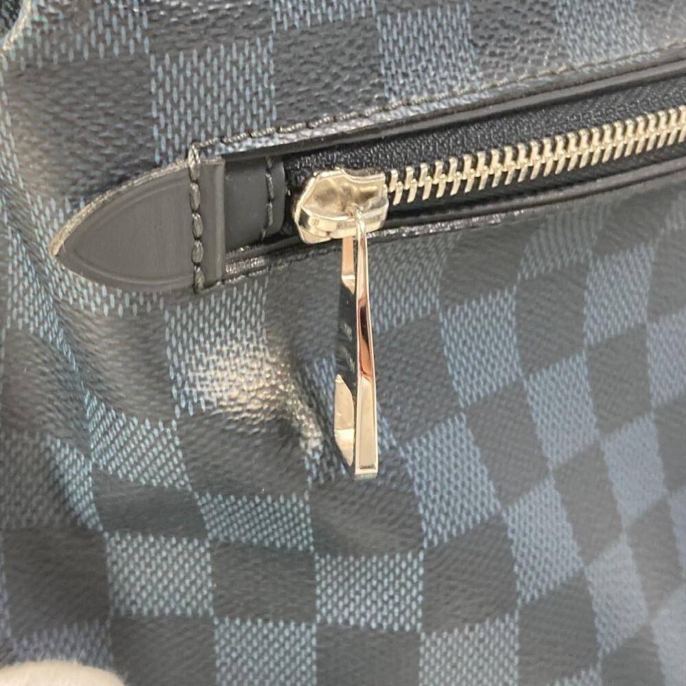 Louis Vuitton Messenger