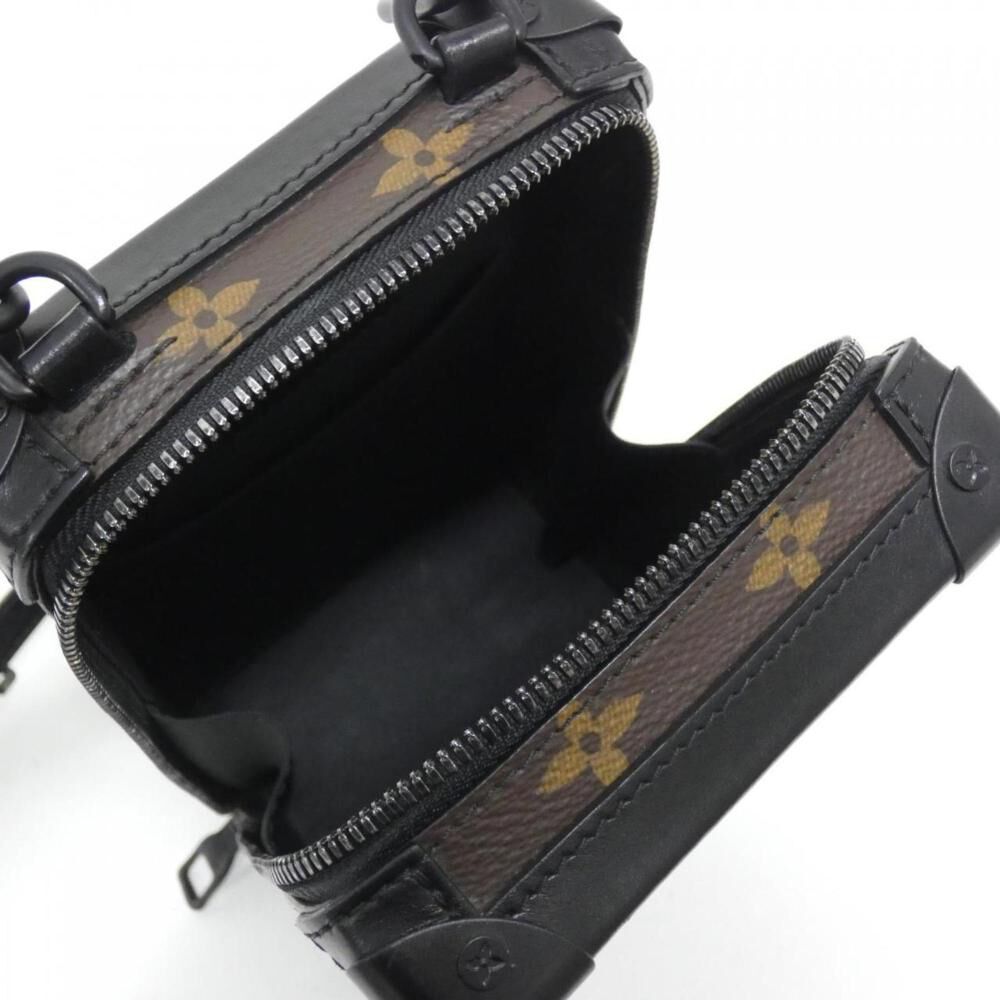 Louis Vuitton Shoulder Bags